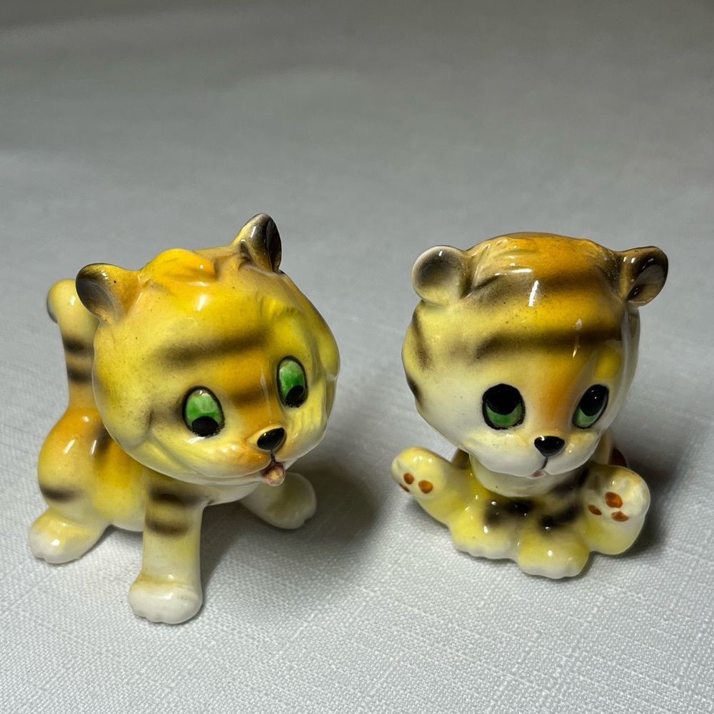 Vintage tiger, leopard cub. 2 ½” Figurines. Made in Japan. So cute!